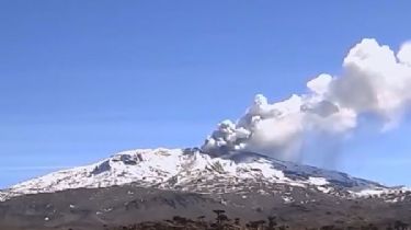 Alerta naranja por posible entrada en erupción de volcán en la Patagonia