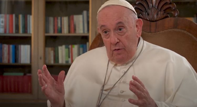 El Papa dijo que la homosexualidad no es "un delito" pero si "pecado"