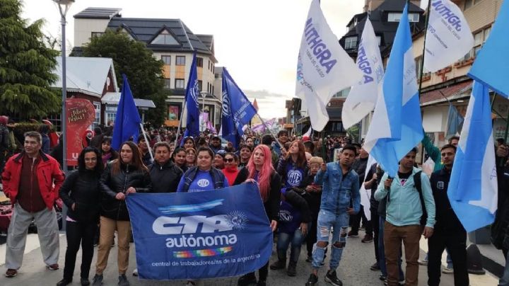 Gremios de Tierra del Fuego se suman hoy a la marcha contra el DNU de Milei
