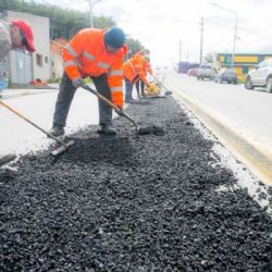 El Municipio realiza trabajos de mantenimiento en la avenida Magallanes